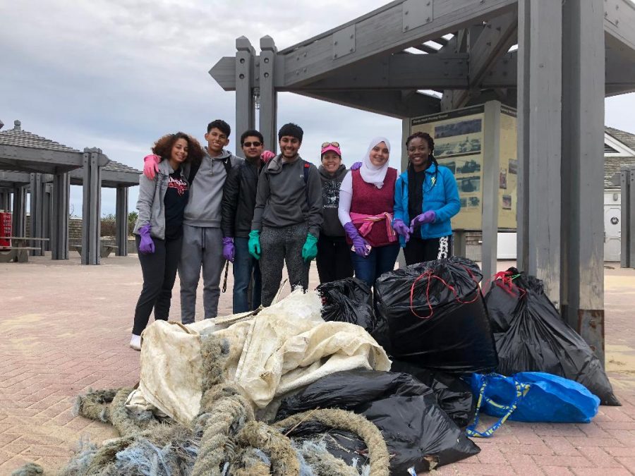 French Honors Society Beach Cleanup