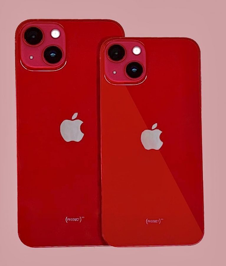 Featured above is a quick look at the new iPhone 13.   IPhone 13 (left) and iPhone mini (right).
