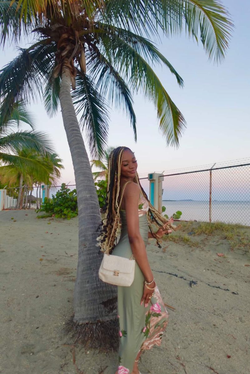 Kayla Michele In Puerto Rico for 
vacation. 